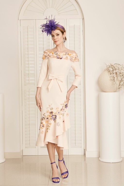 992153-Light-Gold-Floral-1.jpg