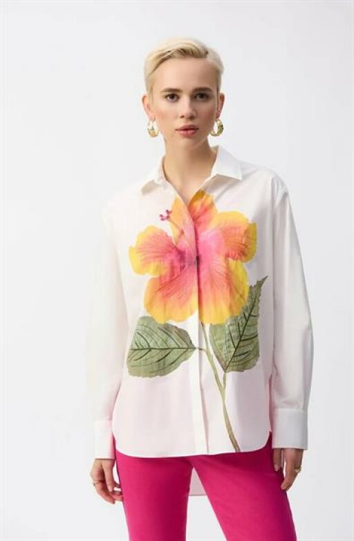 251938 Joseph Ribkoff White blouse with floral print.jpg